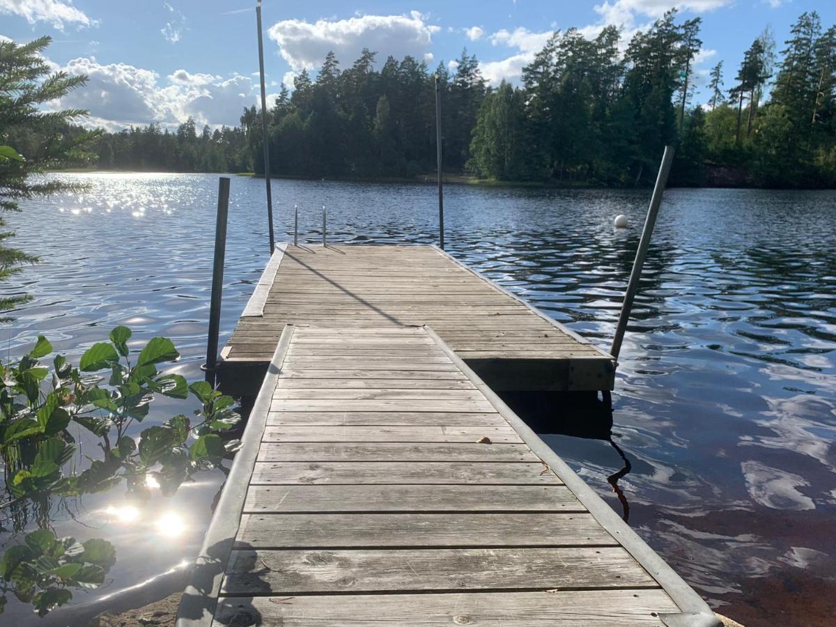 Egen Gaststuga Med Sjoutsikt Villa Mansarp Exterior foto