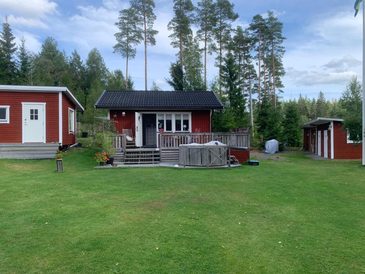 Egen Gaststuga Med Sjoutsikt Villa Mansarp Exterior foto
